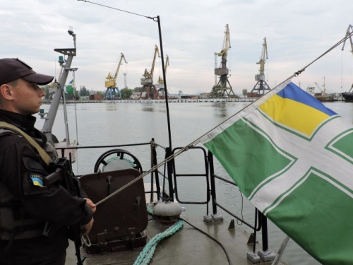 Мариупольская морская охрана почтила память собратьев