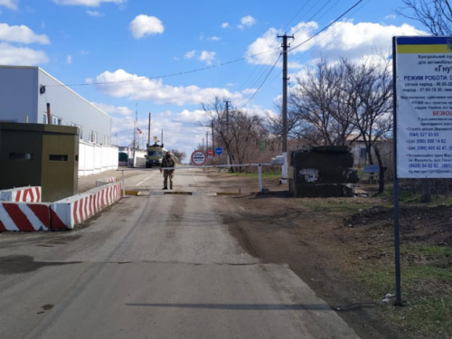 Пенсии, проверки, пересечение КПВВ во время карантина: агентство ООН ответила на самые популярные вопросы переселенцев