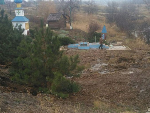 Бог уберег. Авария на водоводе едва не смыла мариупольский храм (ФОТО+ВИДЕО)