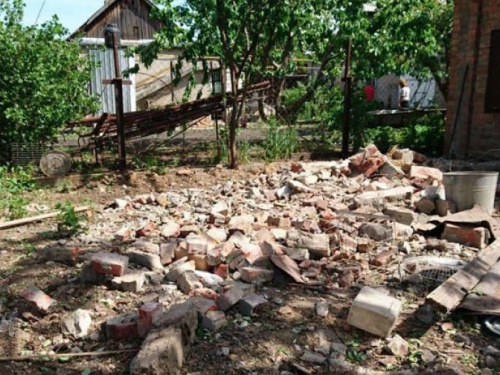 Стали известны последствия ночного обстрела жилых домов на Донетчине (ФОТО)