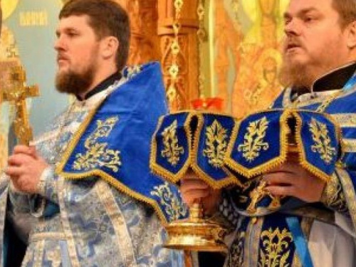 Богослужение в Мариуполе: Собор Архистратига Божия Михаила (ПРЯМАЯ ТРАНСЛЯЦИЯ)
