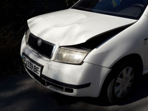 В Мариуполе «Skoda» протаранила «Nisssan». В автомобиле был ребенок (ФОТОФАКТ)