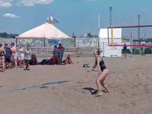 В перерывах между танцами: на MRPL City-2019 мариупольцы сыграли в волейбол и уличный футбол (ФОТО)
