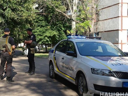 В прифронтовых поселках Донбасса полиция получила новые автомобили (ФОТО)