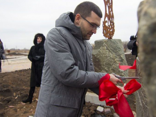 Обереги «Семья» и «Герой» пополнили музей из металла в Мариуполе (ФОТО)