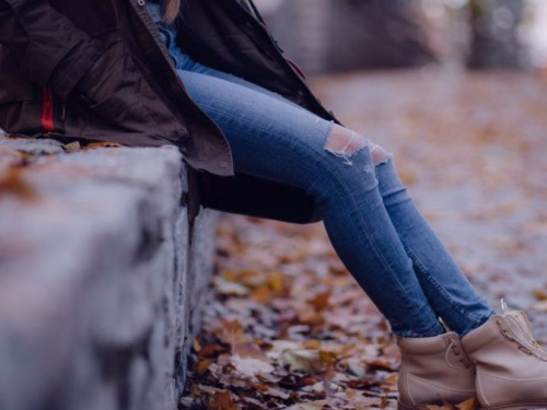 В Мариуполе 15-летняя школьница вернулась домой, увидев объявление о розыске