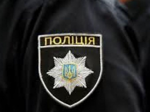 На Донетчине супружеская пара напала на полицейских