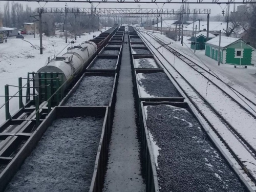 Блокада Донбасса: отключения света в часы пик начнутся в марте, — эксперт