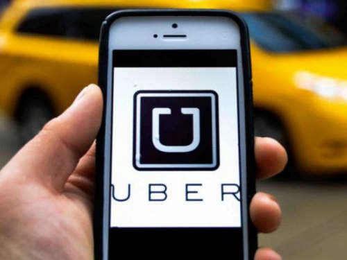 Такси по-американски: мариупольские чиновники идут на переговоры с UBER