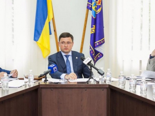 Инновация: 300 мариупольцев могут решить судьбу своей высотки