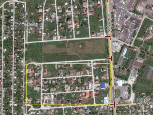 В мариупольском микрорайоне за 200 тысяч сделают долгожданные автомобильные заезды (ФОТО)