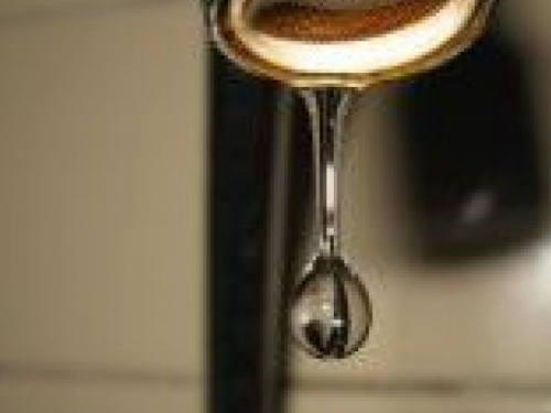 В День святого Николая в сотни домов Мариуполя подается слабый напор воды