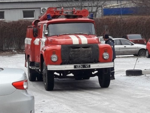 На территории мариупольской «Академии полиции» возник пожар (ФОТО)