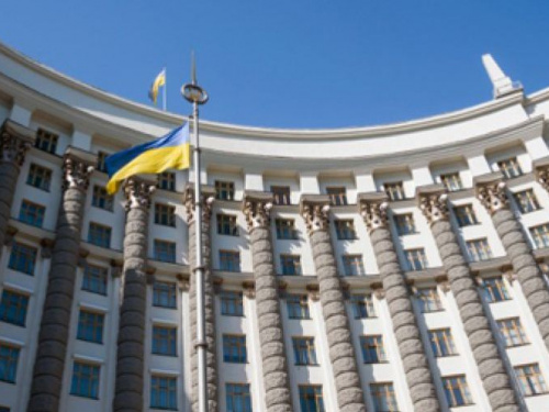 Кабмин принял неотложные меры против COVID-19