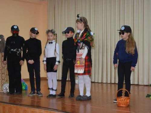 В Мариуполе школьникам рассказали о проблеме похищения детей (ФОТО)