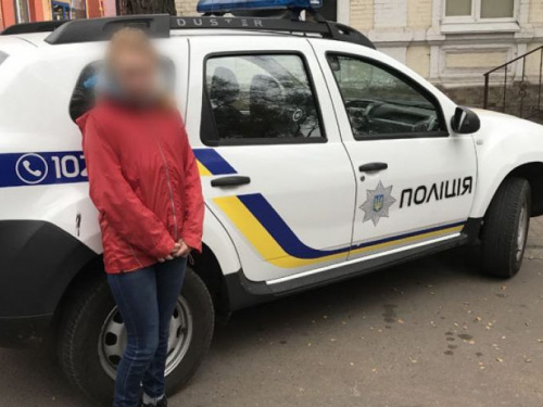 В Мариуполе нашли 16-летнюю девушку. Школьница провела ночь в квартире с малознакомой женщиной (ФОТО)