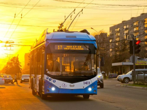 В Мариуполе ограничивают проезд в городском транспорте. Кто сможет им воспользоваться?