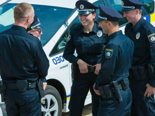 Поиски водки и атака ультразвуком: топ-10 комичных вызовов полиции в Мариуполе