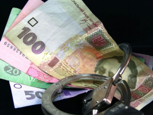 Военнослужащий распродавал через интернет спецтехнику мариупольской воинской части