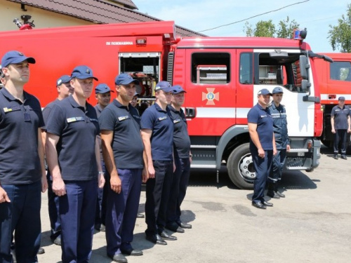 Спасатели Мариуполя оценили новую технику и оборудование (ФОТО) 