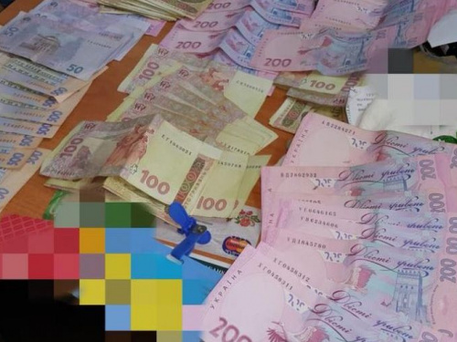 В Донбассе работники Пенсионного фонда наживались на переселенцах (ФОТО)