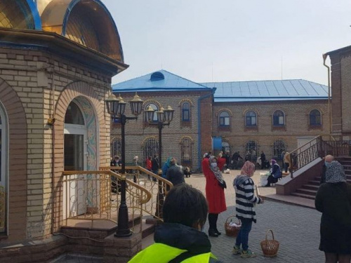Пасхальная ночь в Мариуполе прошла без нарушений (ФОТО)