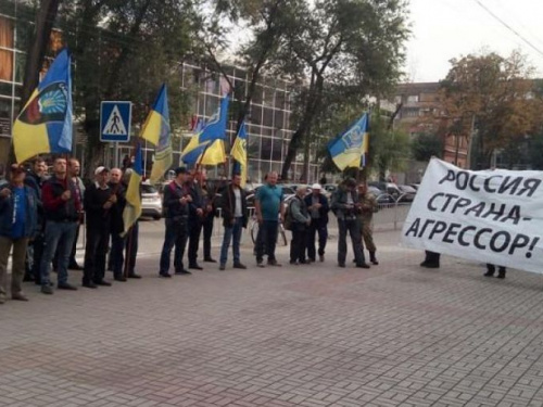 Правосудие или покрышки: чего добились митингующие в Мариуполе? (ФОТО+ВИДЕО)