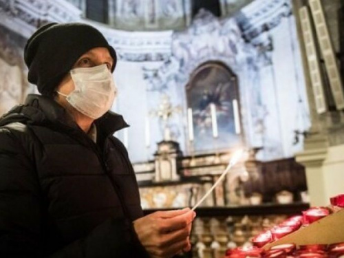 Людей, которые соберутся у храмов на Пасху, ждет штраф в 17 тысяч гривен (ВИДЕО)
