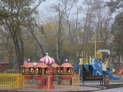 В мариупольском парке  «Веселка» создадут уникальный «зеленый лабиринт» (ФОТО)