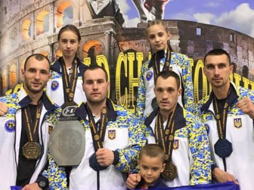 Железнодорожник из Донецкой области завоевал золото на чемпионате мира по кикбоксингу (ФОТО)