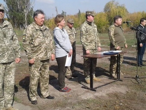 На полигоне в Мариуполе собрались резервисты и военнообязанные (ФОТО)