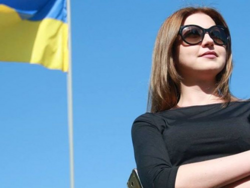 «Мій прапор – моя гордість»: мариупольцы запустили всемирный флешмоб ко Дню флага Украины (ФОТО)