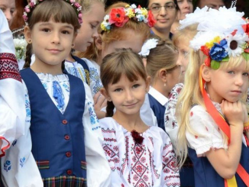 В Мариуполе детей не будут заставлять проходить конкурсы для поступления в первый класс