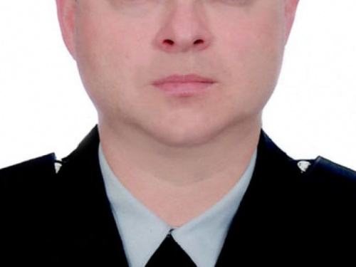 Погибшего под Мариуполем в результате подрыва полицейского похоронили в родном поселке