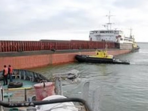 В Мариуполе отремонтируют буксир из Бердянска