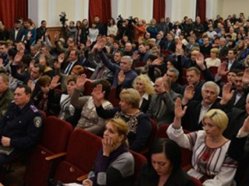 Мариупольские депутаты отчитаются перед горожанами