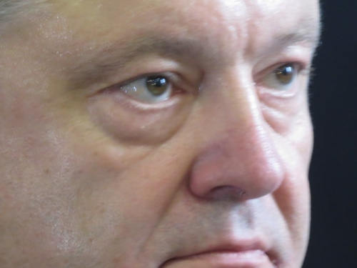 Мариупольских экологов-пикетчиков Порошенко принял за пособников Путина (ФОТО+ВИДЕО)