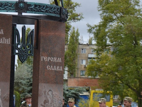 Медалями «За оборону Мариуполя» наградили в Очакове 41 спецназовца (ФОТО)