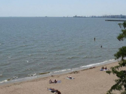 В морской воде в Мариуполе обнаружили кишечную палочку