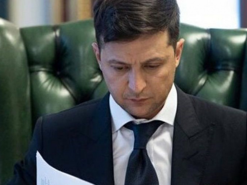 Импичмент Президента: Зеленский подписал закон