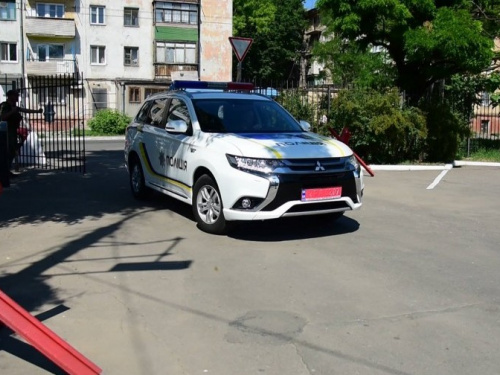 Полиция в Мариуполе протестировала кроссовер с экологическим двигателем (ФОТО)