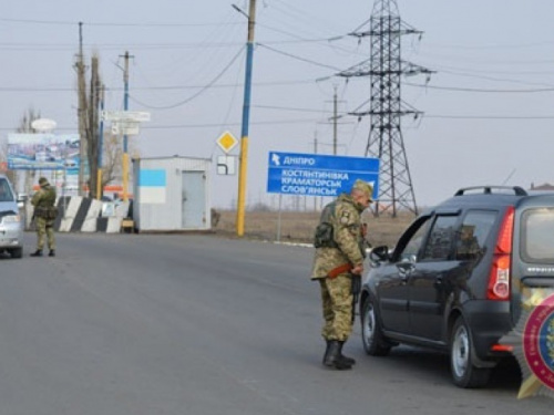 На блокпостах Мариуполя задержали двух бывших боевиков