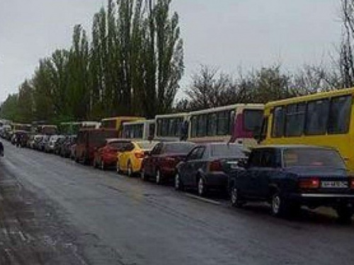 На КПВВ Донетчины растет количество людей, которые ночуют на линии разграничения