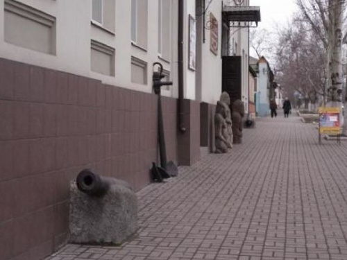 Перед зданием музея в Мариуполе установят объект кузнечного мастерства (ФОТО)