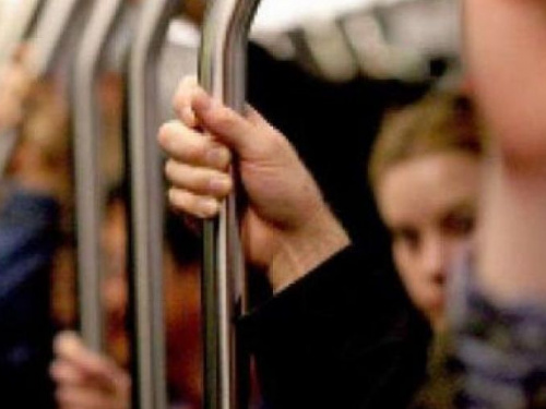 Плати или выходи: частные перевозчики Мариуполя не согласны на льготный проезд для школьников