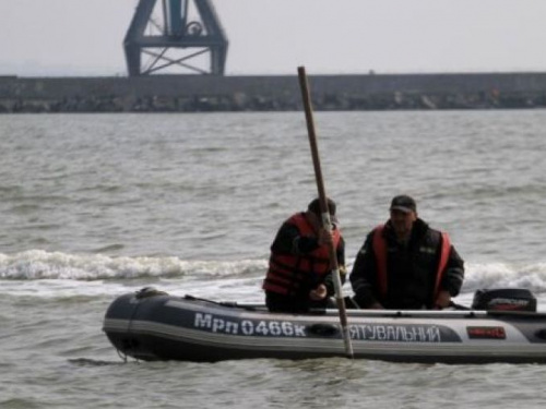 В Мариуполе из моря выловили тело мужчины. Личность не установлена