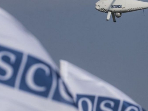 На Донбассе при наблюдателях расстреляли беспилотник