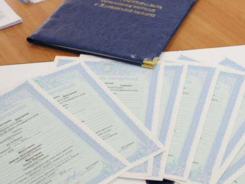 Украина признает выданные в ОРДЛО свидетельства о рождении и смерти