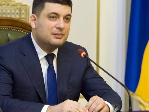 Остановка заводов Мариуполя из-за блокады ударит по бюджетникам и пенсионерам, - Гройсман