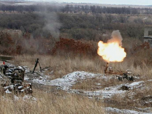Под Мариуполем из минометов обстреляли наблюдателей ОБСЕ
